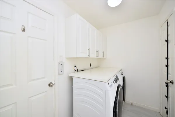 $2,500 | 3203 East Rangecrest Place, Sugar Land, TX 77479