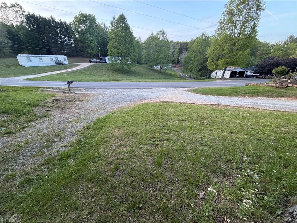 1519 Pipers Gap Road Mount Airy, NC 27030 - Photo 6 of 28