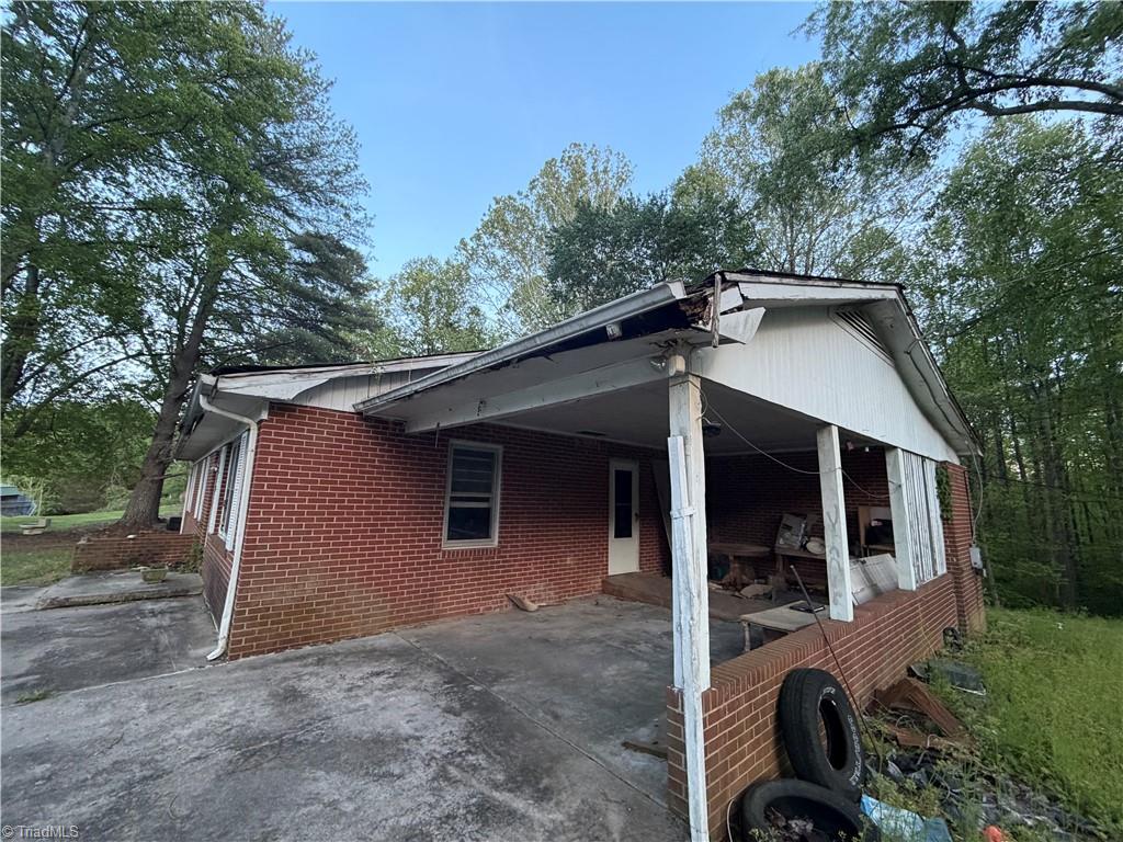 1519 Pipers Gap Road Mount Airy, NC 27030 - Photo 8 of 28