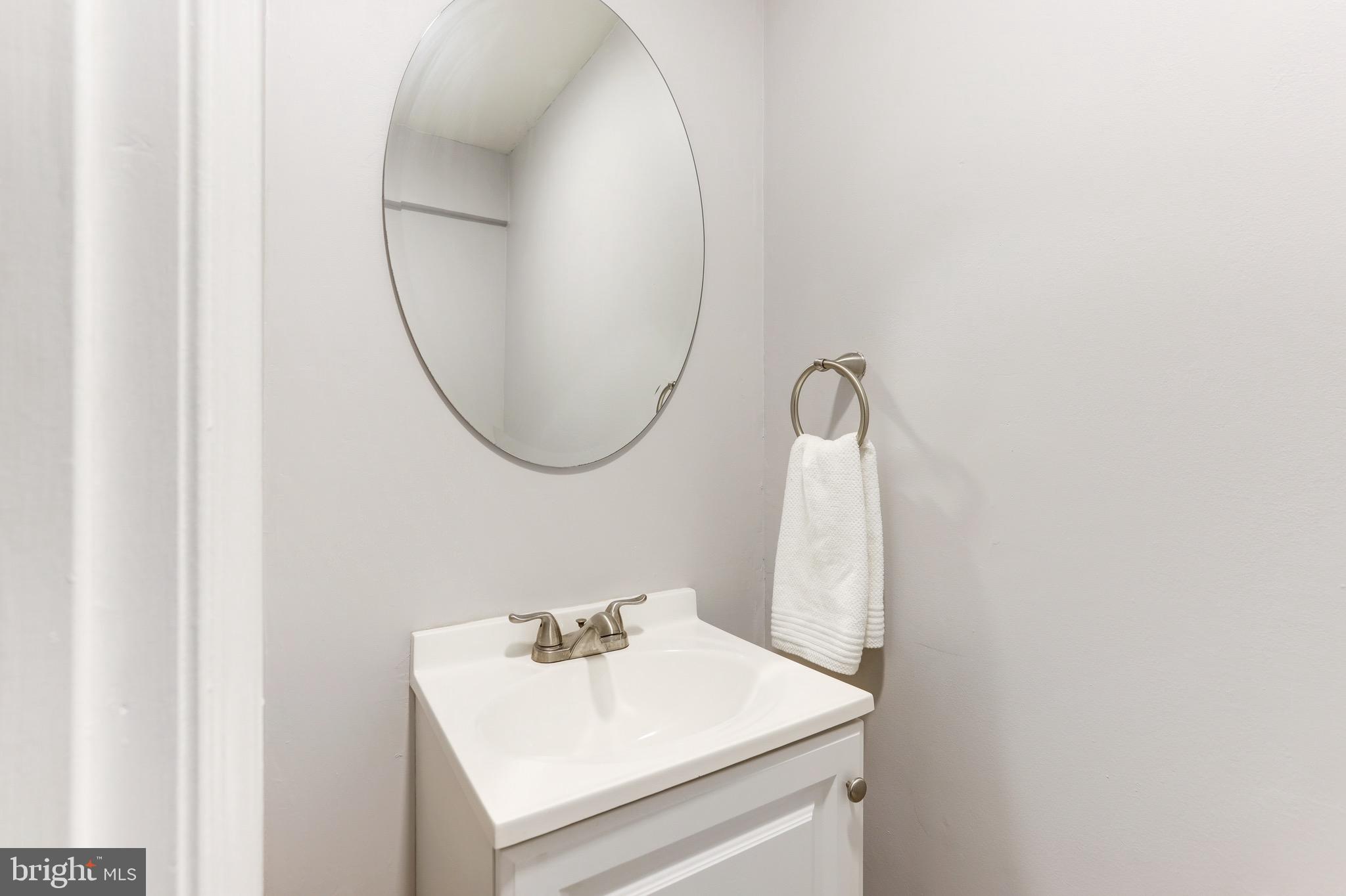 1672 Barnstead Drive Reston, VA 20194 - Photo 41 of 57 Gallery Image 41