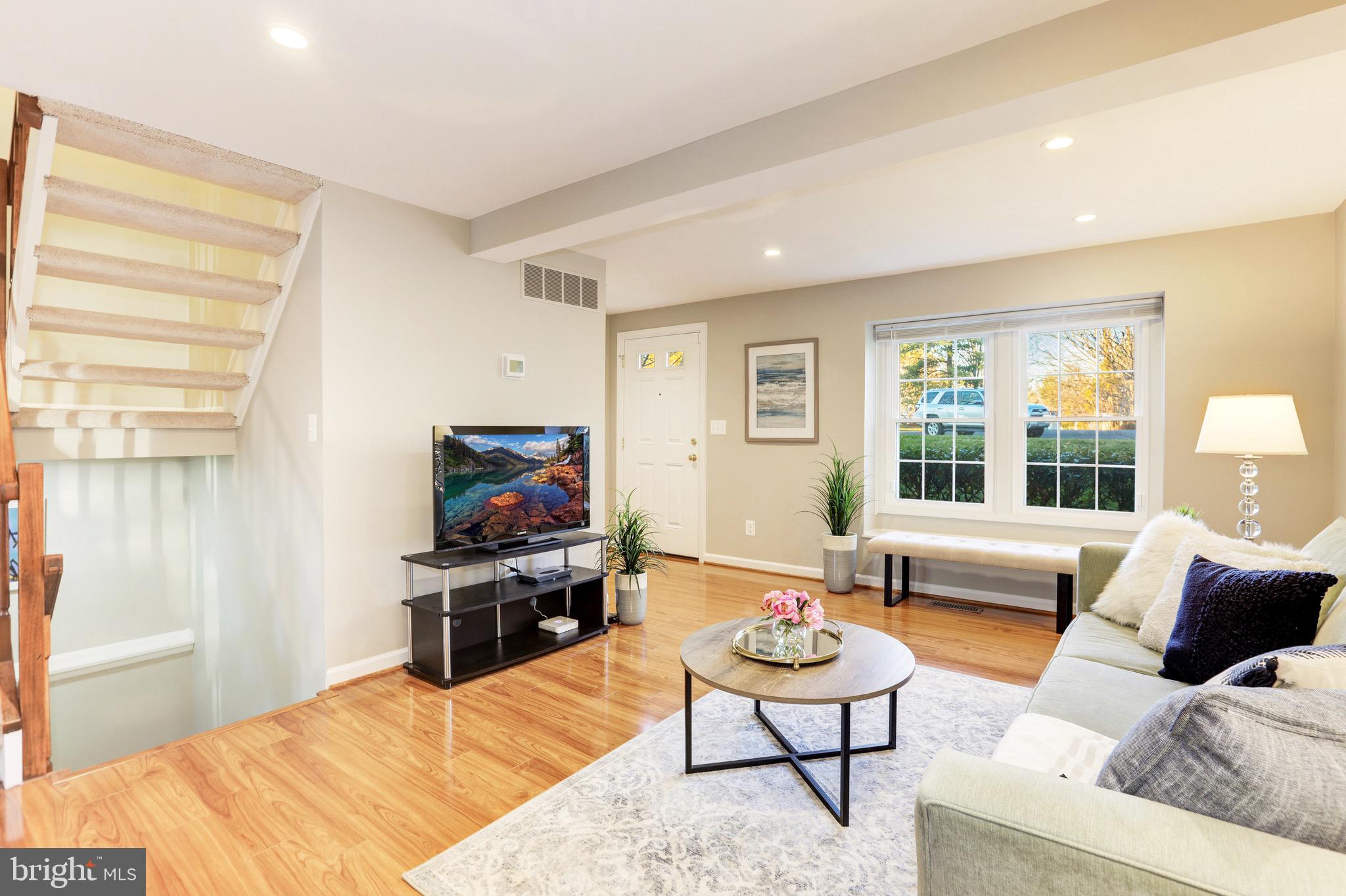 1672 Barnstead Drive Reston, VA 20194 - Photo 9 of 57 Gallery Image 9