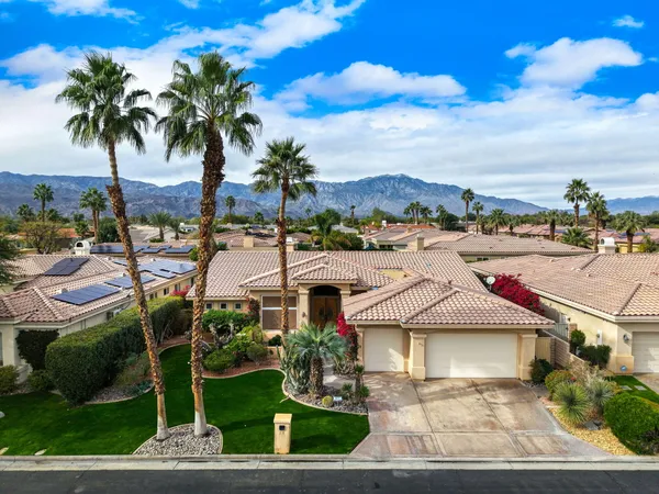 $879,900 | 13 Hillcrest Drive, Palm Desert, CA 92260