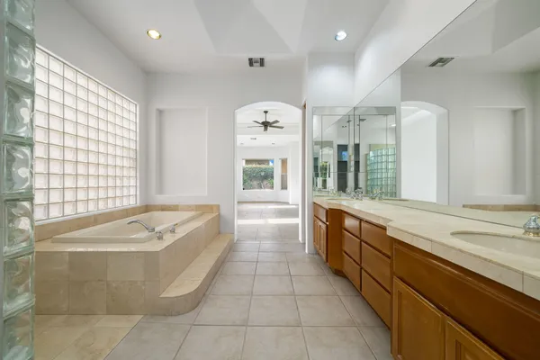 $879,900 | 13 Hillcrest Drive, Palm Desert, CA 92260