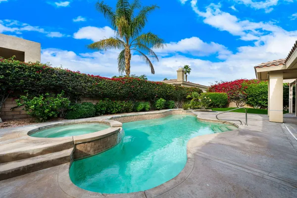 $879,900 | 13 Hillcrest Drive, Palm Desert, CA 92260