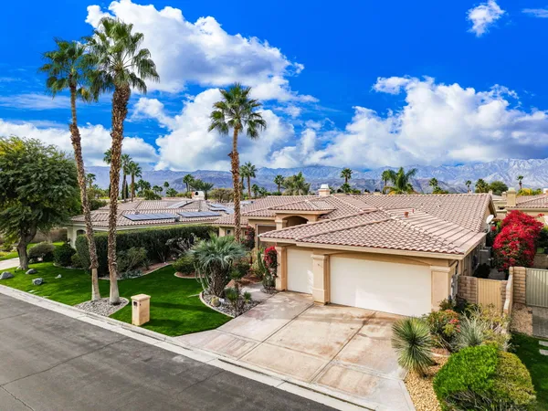 $879,900 | 13 Hillcrest Drive, Palm Desert, CA 92260