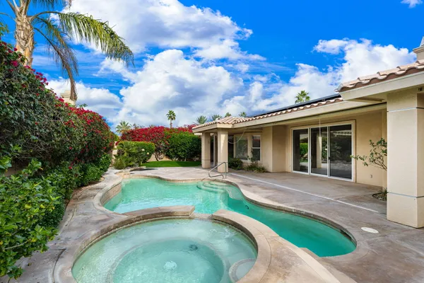 $879,900 | 13 Hillcrest Drive, Palm Desert, CA 92260