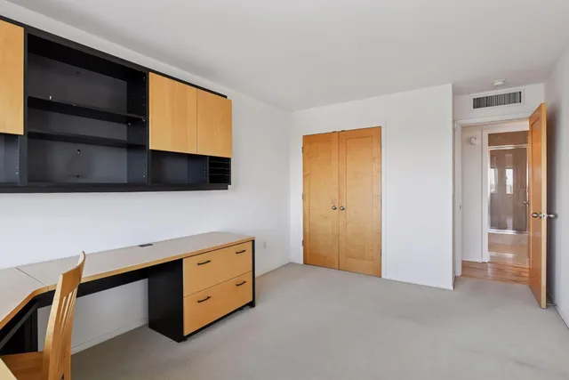 $210,000 | 1920 South 1st Street, Unit 2306, Minneapolis, MN 55454