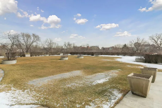 $210,000 | 1920 South 1st Street, Unit 2306, Minneapolis, MN 55454