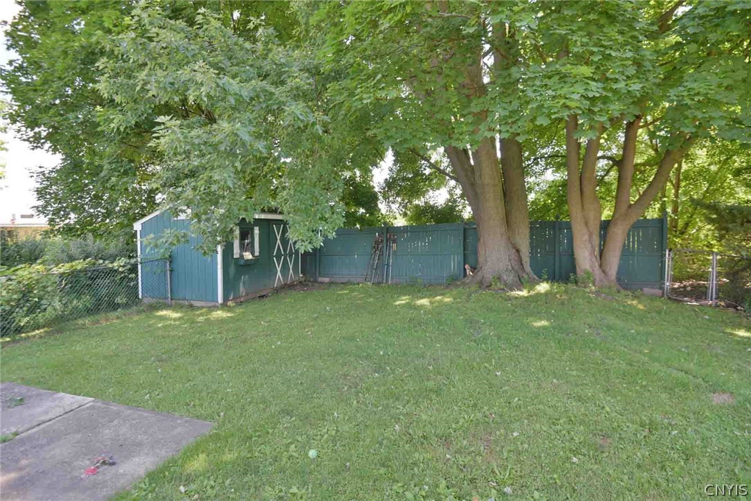 6 Wilbur Road New Hartford, NY 13413 - Photo 27 of 35