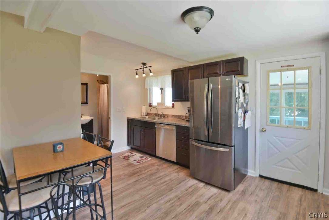 6 Wilbur Road New Hartford, NY 13413 - Photo 7 of 35