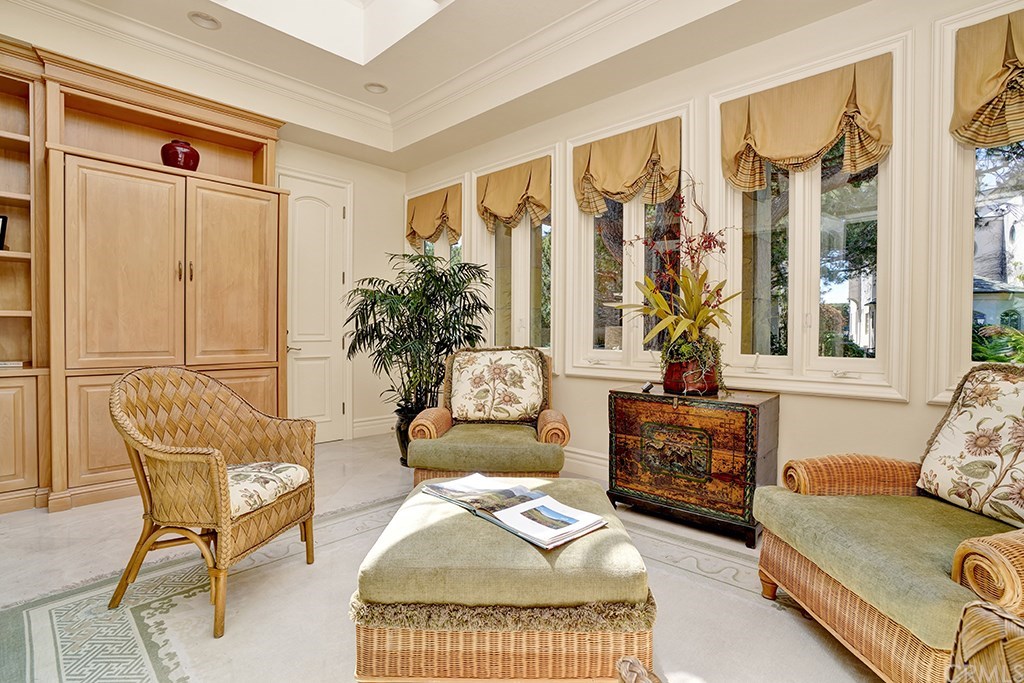 34 Smithcliffs Road Laguna Beach, CA 92651 - Photo 40 of 69 a living room with furniture and a large window