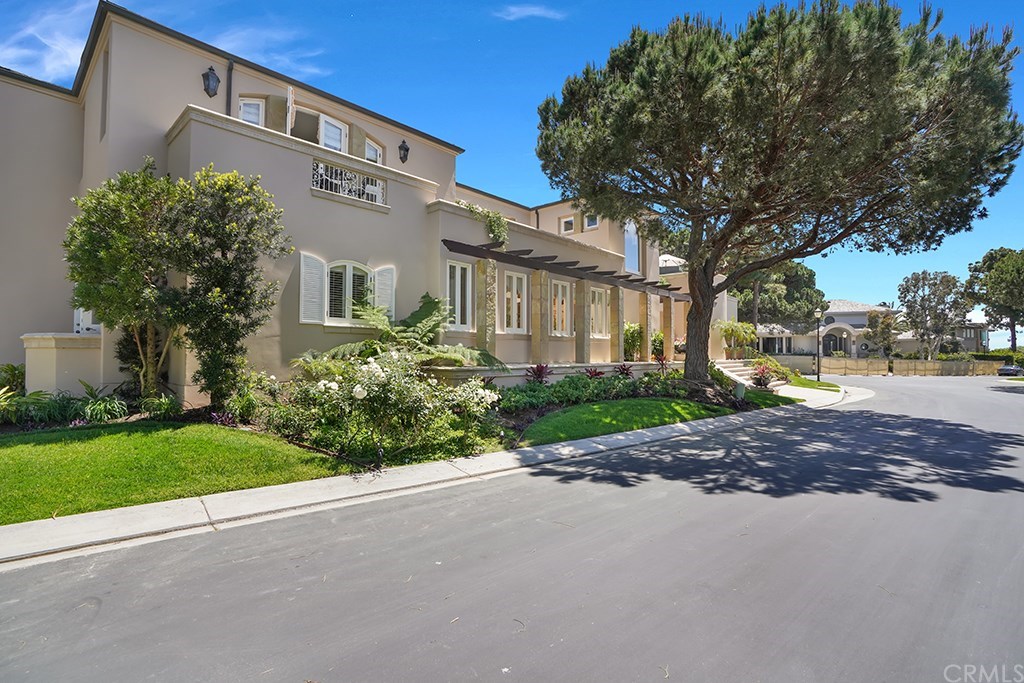 34 Smithcliffs Road Laguna Beach, CA 92651 - Photo 5 of 69 a view of a road with a building in the background