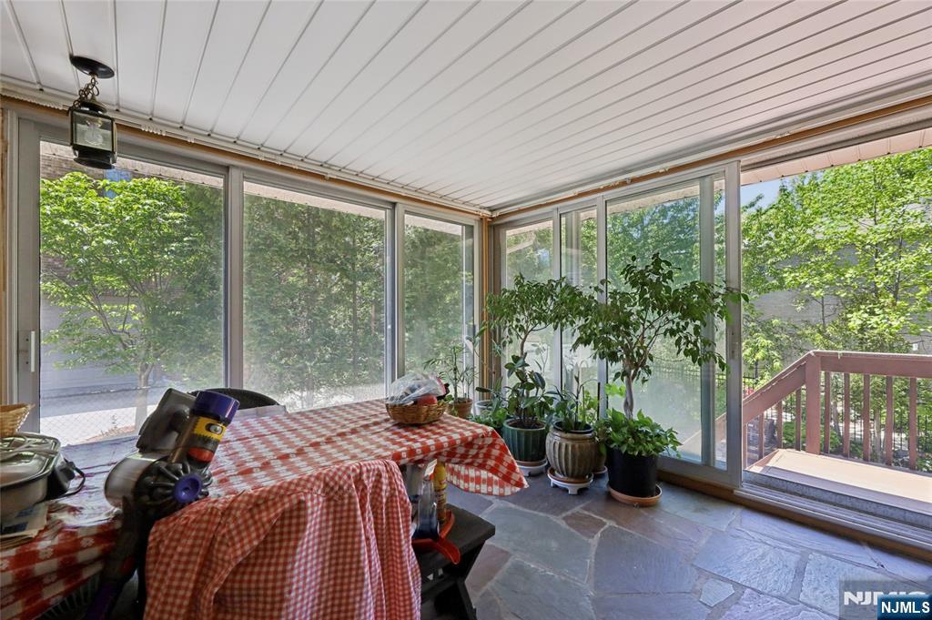 12 Beverly Road Englewood Cliffs, NJ 07632 - Photo 11 of 36
