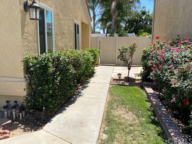 11312 Price Court Riverside, CA 92503 - Photo 4 of 28