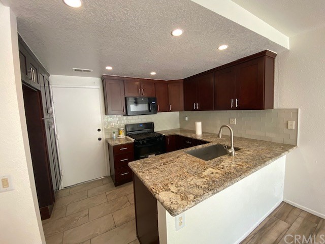 11312 Price Court Riverside, CA 92503 - Photo 8 of 28