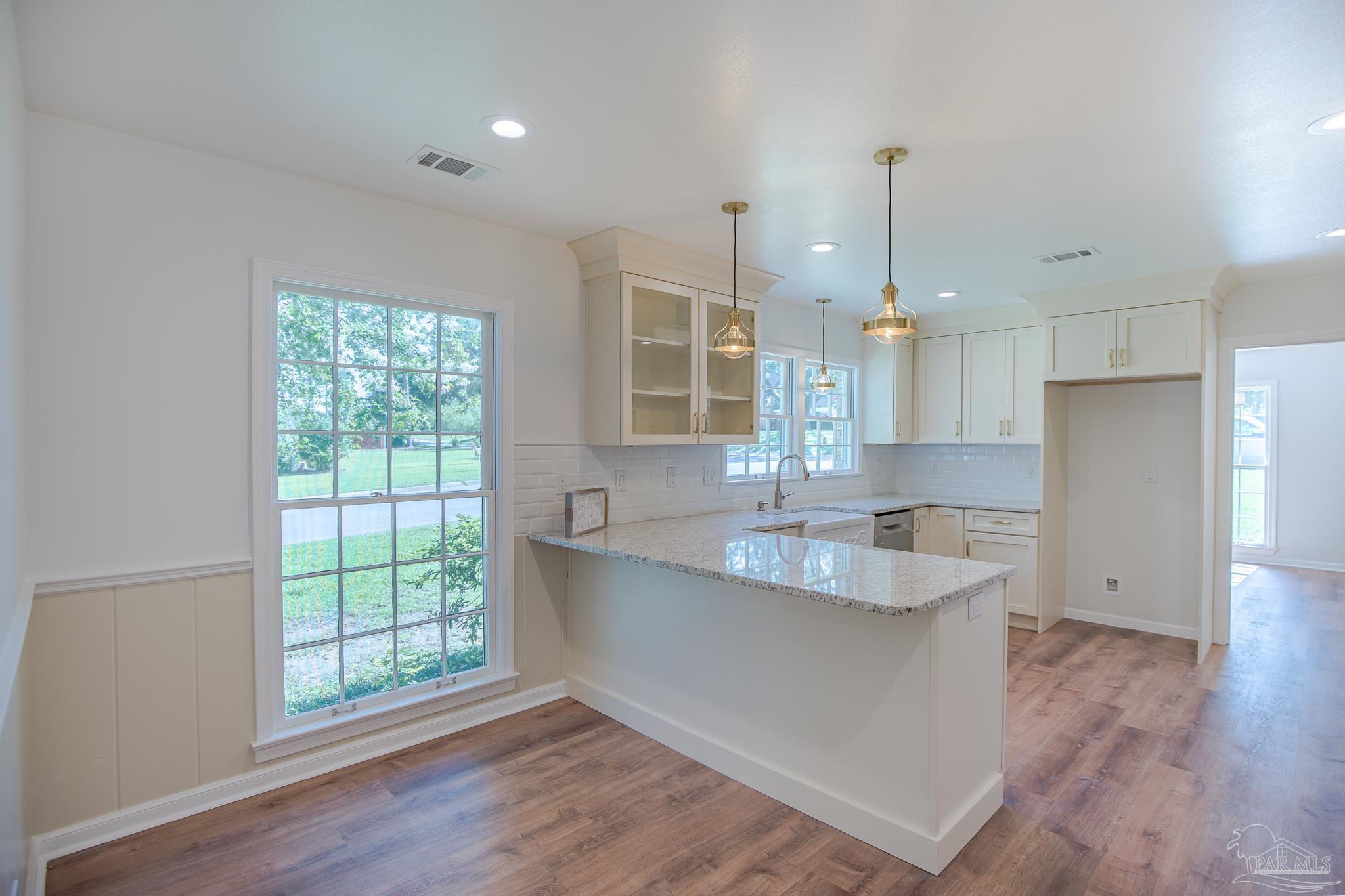 4095 Aiken Road Pensacola, FL 32503 - Photo 9 of 48 Gallery Image 9
