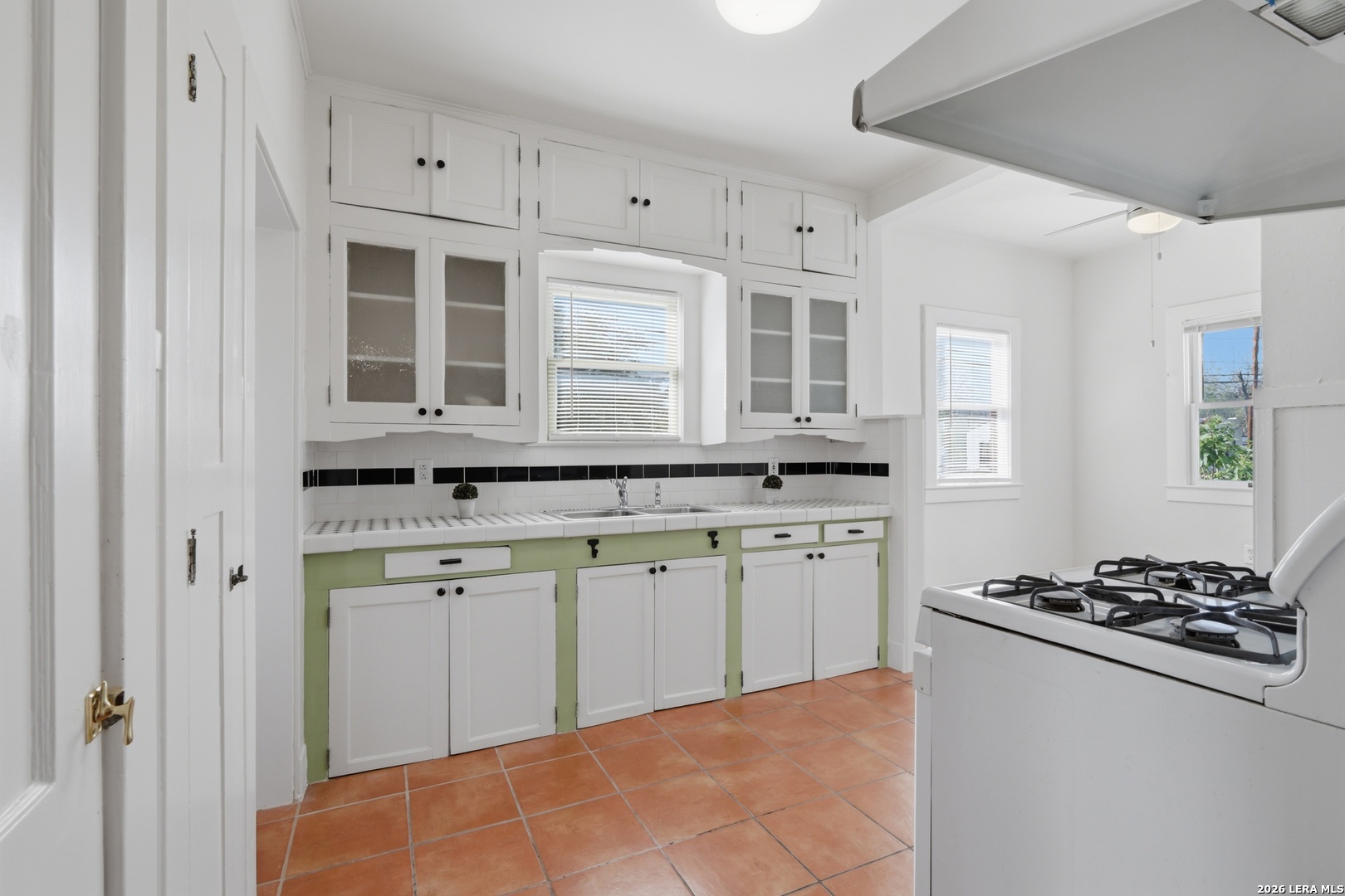 1446 Fulton Avenue San Antonio, TX 78201 - Photo 13 of 33