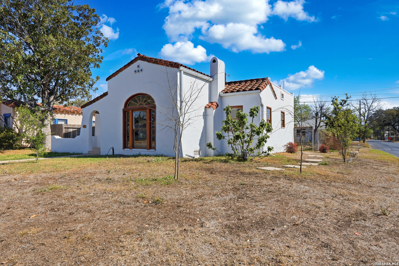 1446 Fulton Avenue San Antonio, TX 78201 - Photo 3 of 33