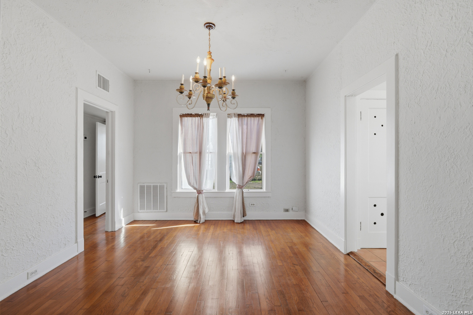 1446 Fulton Avenue San Antonio, TX 78201 - Photo 10 of 33