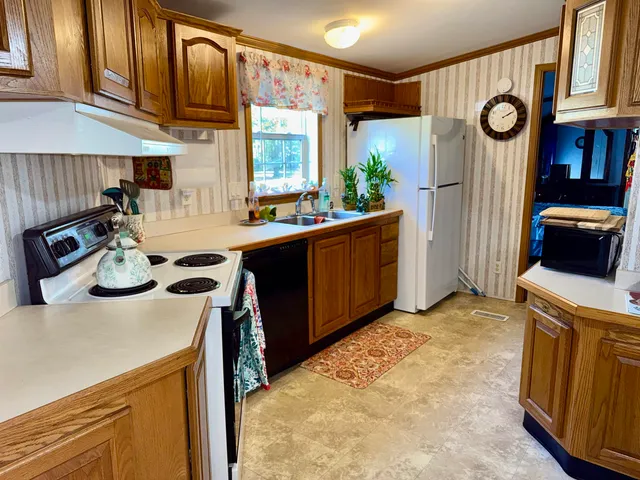 $325,000 | 56 Nelson Street, Salem, NH 03079