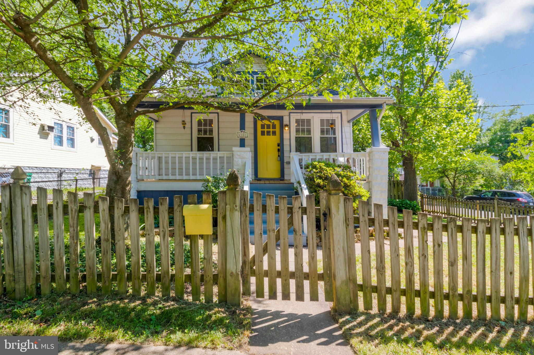 4101 Madison Street Hyattsville, MD 20781 - Photo 2 of 28 Corner lot w/large yard & beautiful perennials.