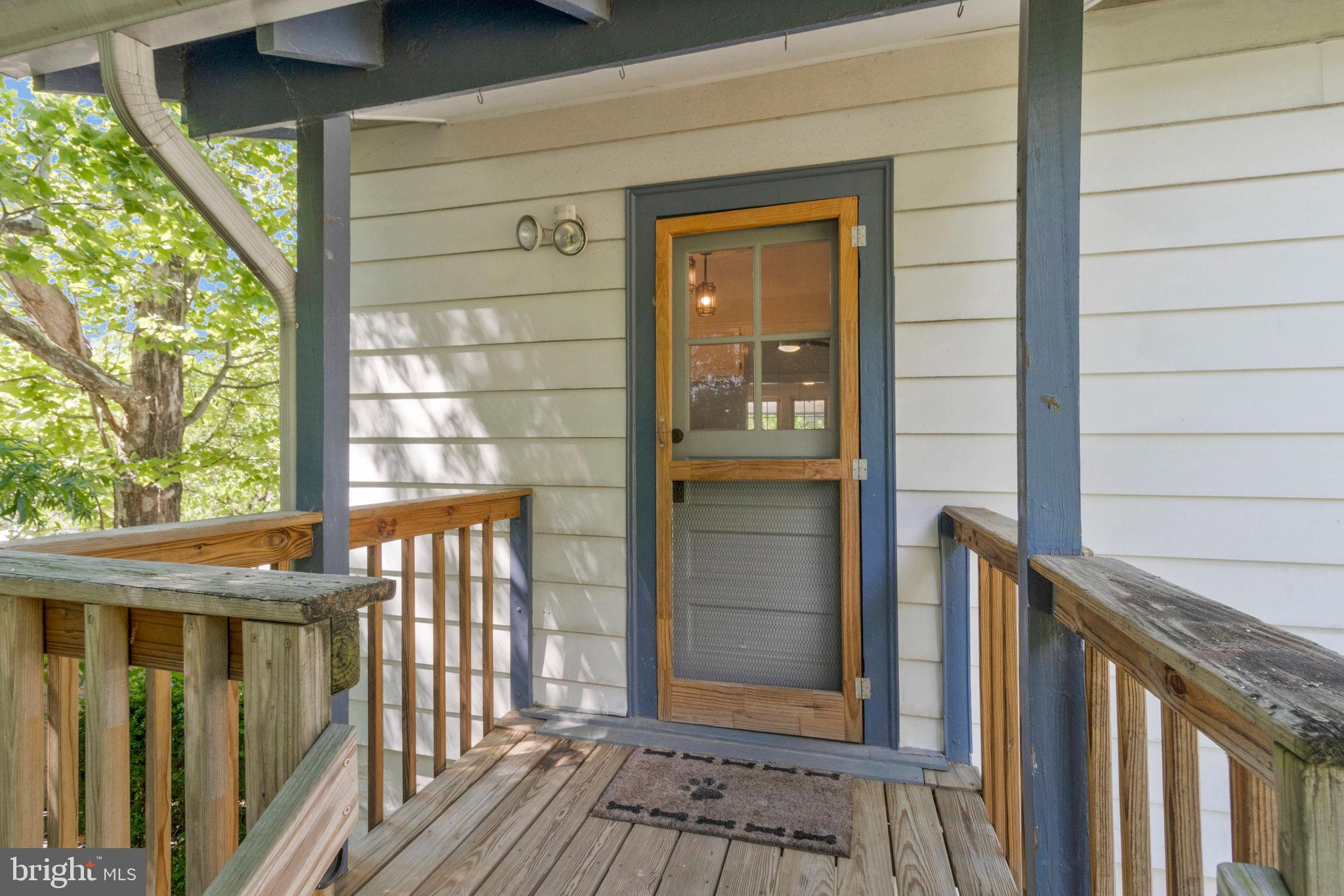 4101 Madison Street Hyattsville, MD 20781 - Photo 21 of 28 Back deck landing off Kitchen.