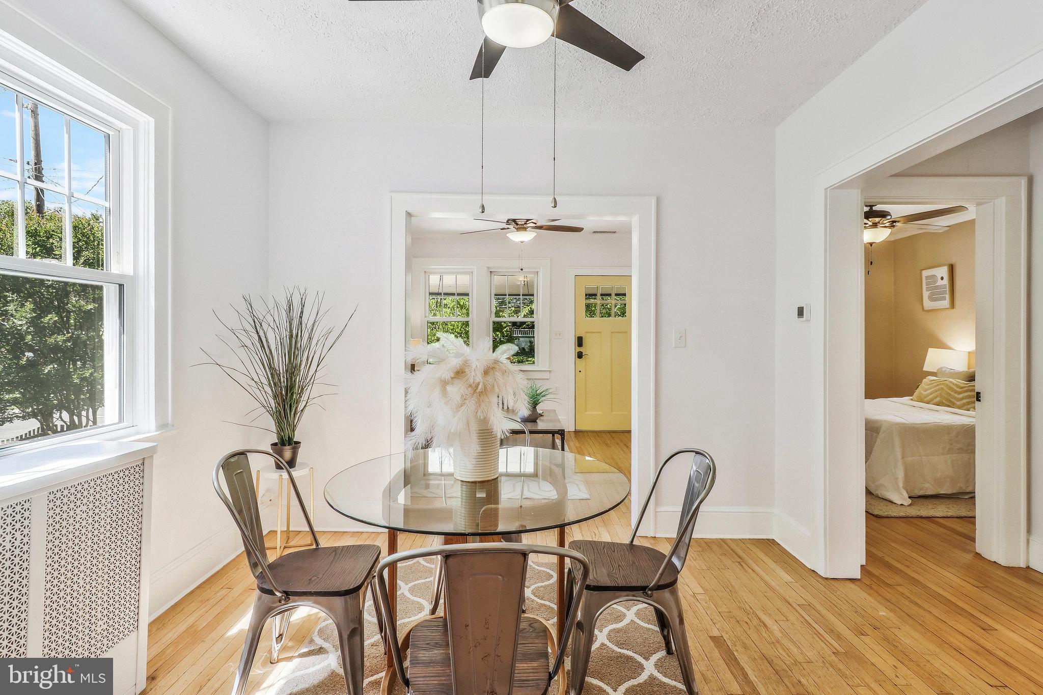 4101 Madison Street Hyattsville, MD 20781 - Photo 8 of 28 DR into LR.