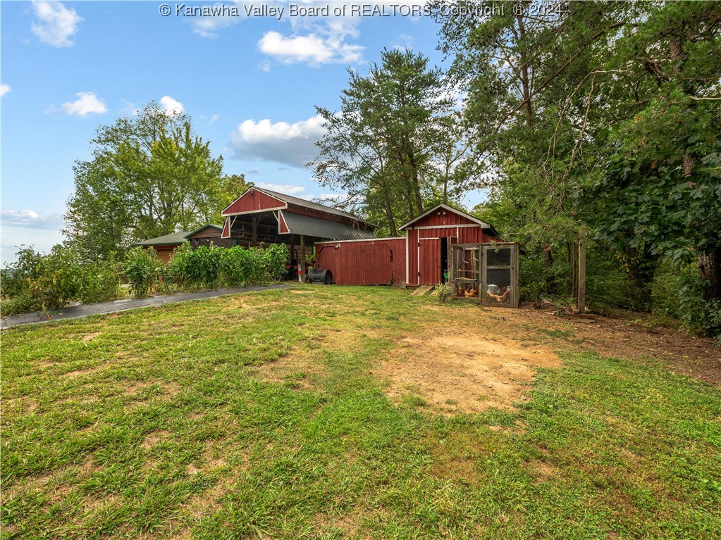 9 Lower Coach Road Hurricane, WV 25526 - Photo 41 of 50 Farm living