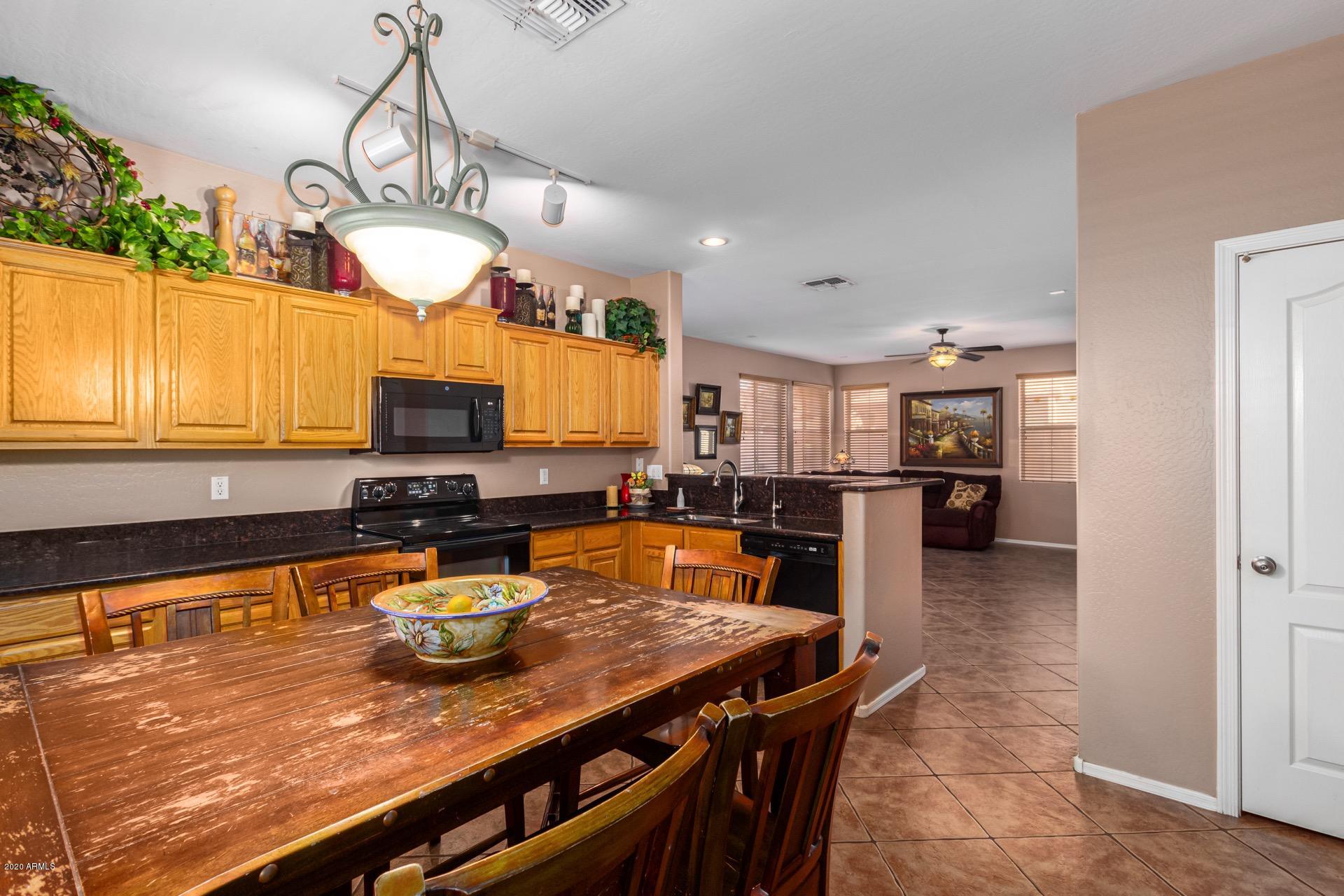 989 East Ranch Road Gilbert, AZ 85296 - Photo 9 of 25 Ranch 10