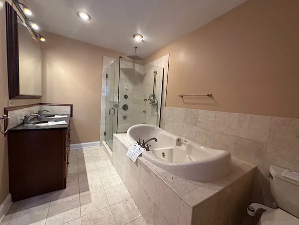 $439,000 | 7216 Leonard Drive, Darien, IL 60561