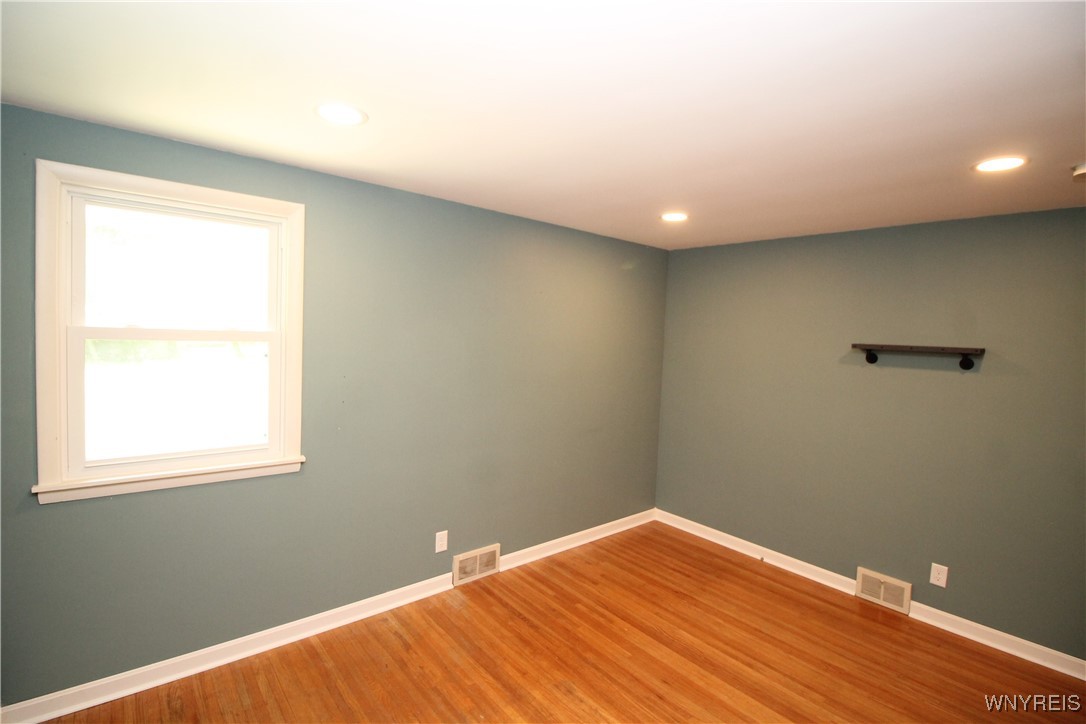 8709 Nottingham Terrace Clarence, NY 14221 - Photo 25 of 33