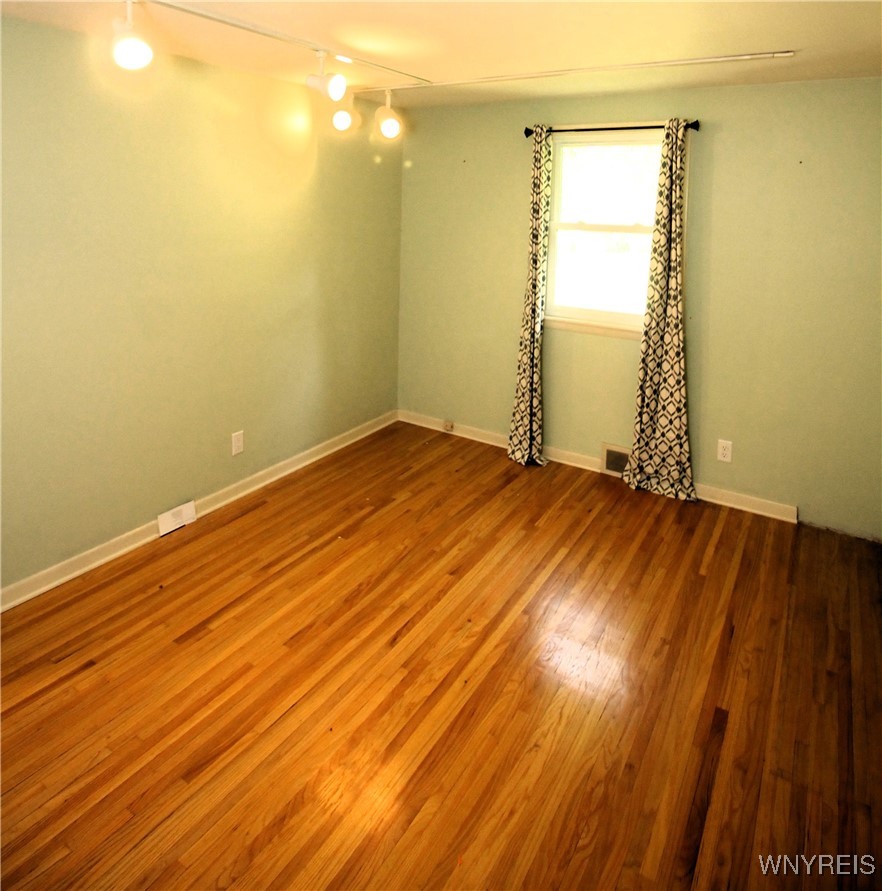 8709 Nottingham Terrace Clarence, NY 14221 - Photo 27 of 33