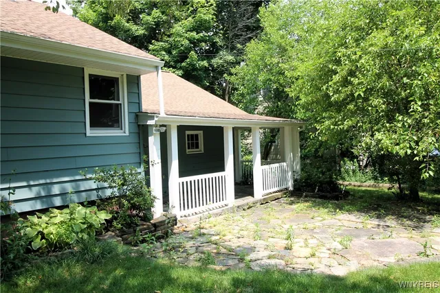 $2,900 | 8709 Nottingham Terrace, Clarence, NY 14221