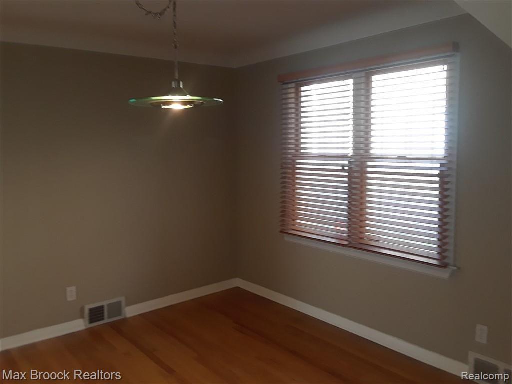 506 West Twelve Mile Road Royal Oak, MI 48073 - Photo 4 of 8