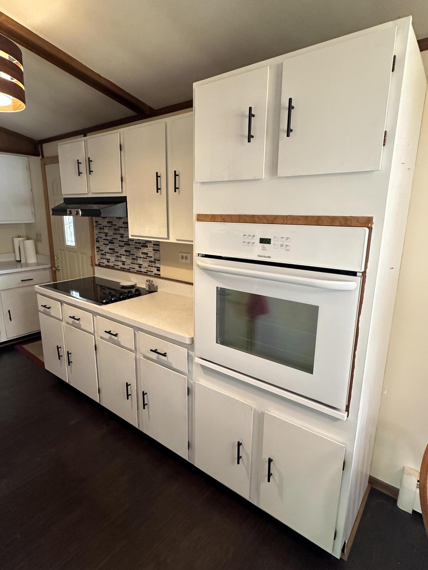 822 Bel-Ric Drive Kewaskum, WI 53040 - Photo 6 of 19 Kitchen