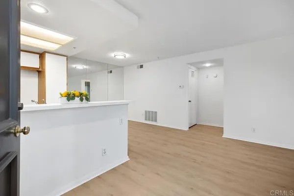 $499,000 | 2800 Keller Drive, Unit 306, Tustin, CA 92782