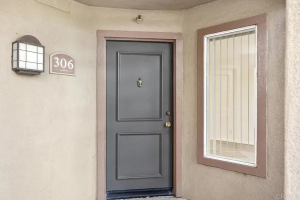 $499,000 | 2800 Keller Drive, Unit 306, Tustin, CA 92782