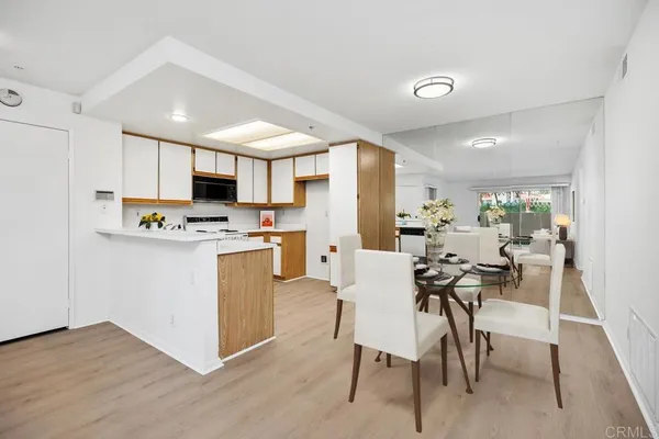 $499,000 | 2800 Keller Drive, Unit 306, Tustin, CA 92782