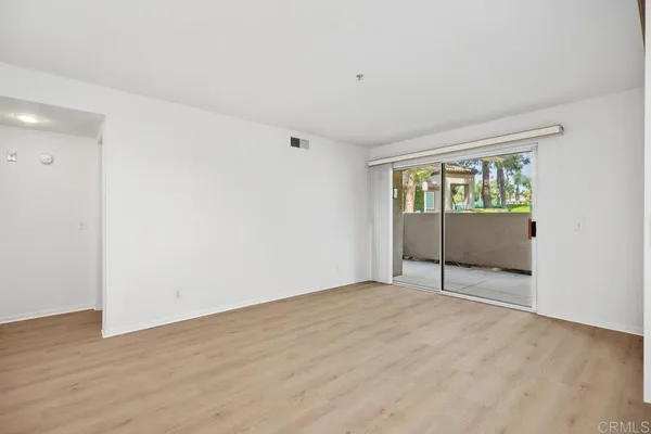 $499,000 | 2800 Keller Drive, Unit 306, Tustin, CA 92782