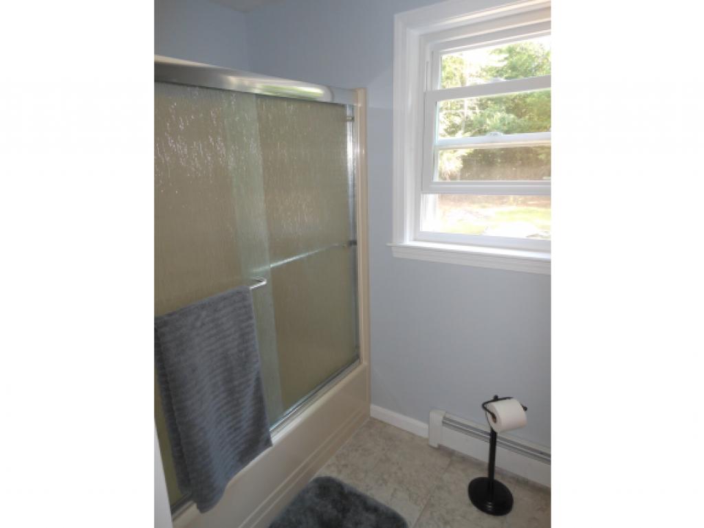 53 Hills Farm Road Chester, NH 03036 - Photo 11 of 36
