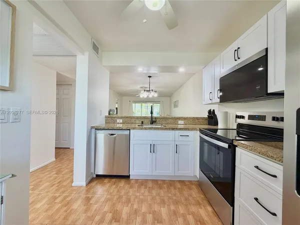 $1,995 | 1203 Bahama Bend, Unit G1, Coconut Creek, FL 33066