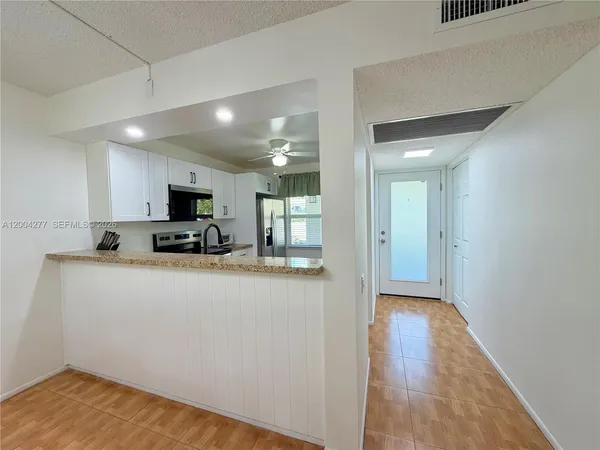 $1,995 | 1203 Bahama Bend, Unit G1, Coconut Creek, FL 33066