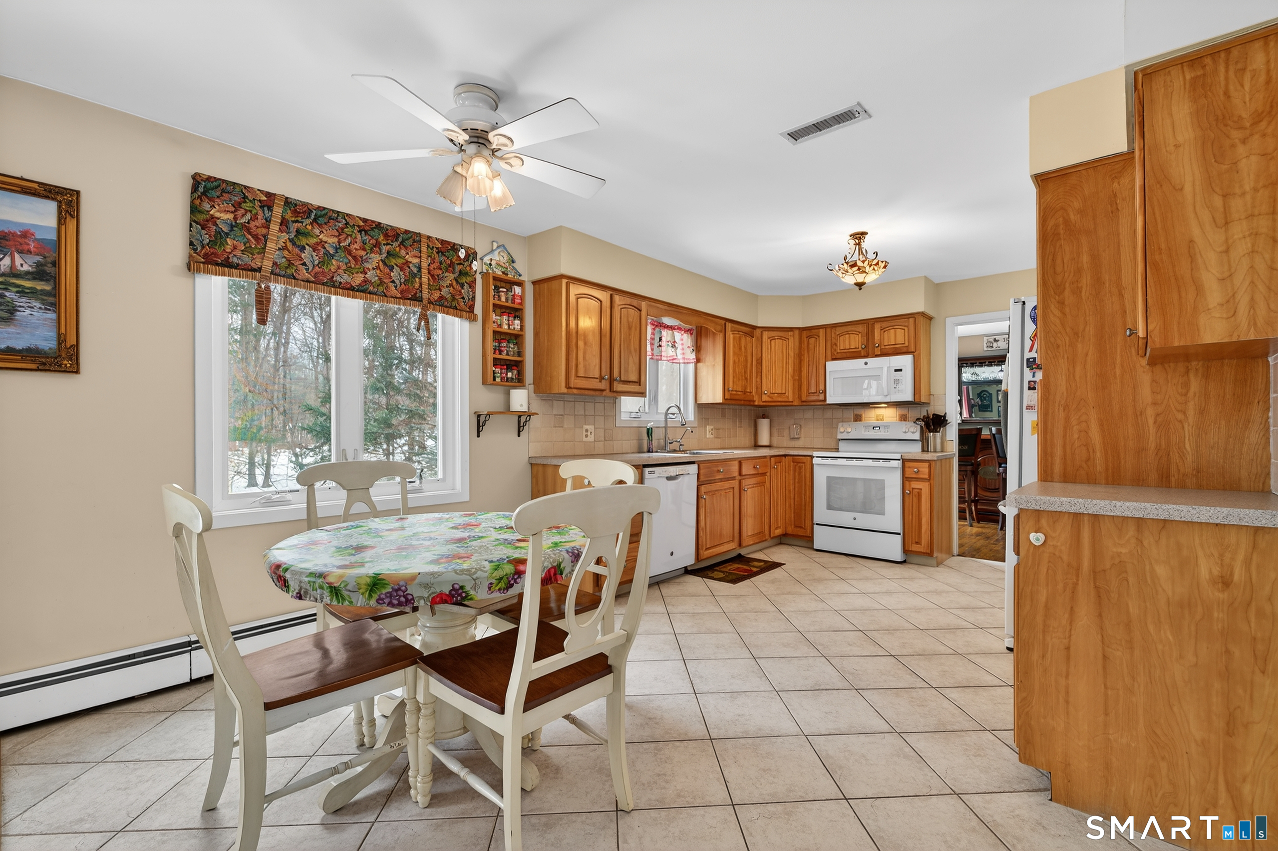 16 Winthrop Woods Road Shelton, CT 06484 - Photo 9 of 38