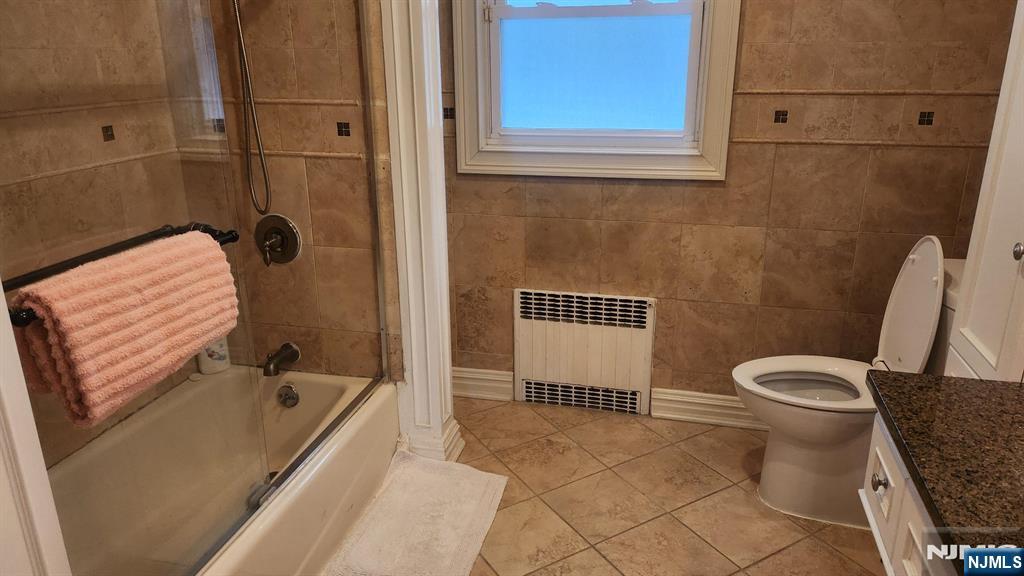 468 Oak Street Ridgefield, NJ 07657 - Photo 11 of 17