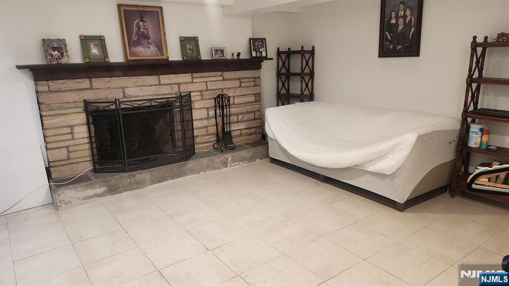 468 Oak Street Ridgefield, NJ 07657 - Photo 13 of 17