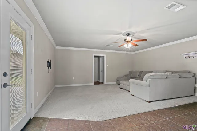 $289,000 | 30863 Meadow Wood Boulevard, Denham Springs, LA 70726