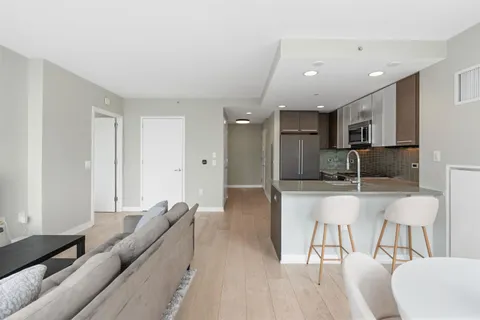 $1,100,000 | 2 2nd Street, Unit 3606, Jersey City, NJ 07302