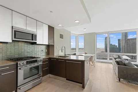 $1,100,000 | 2 2nd Street, Unit 3606, Jersey City, NJ 07302