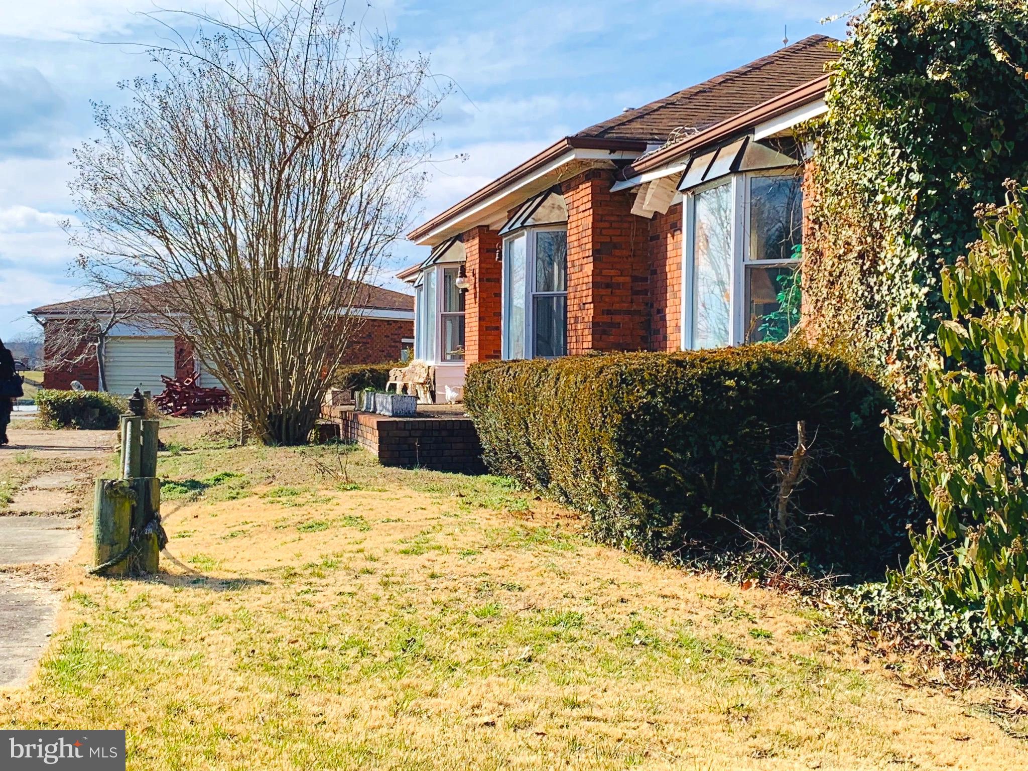 20765 Ridge Road Colonial Beach, VA 22443 - Photo 12 of 36 Oversized Waterfront Rambler/Rancher!