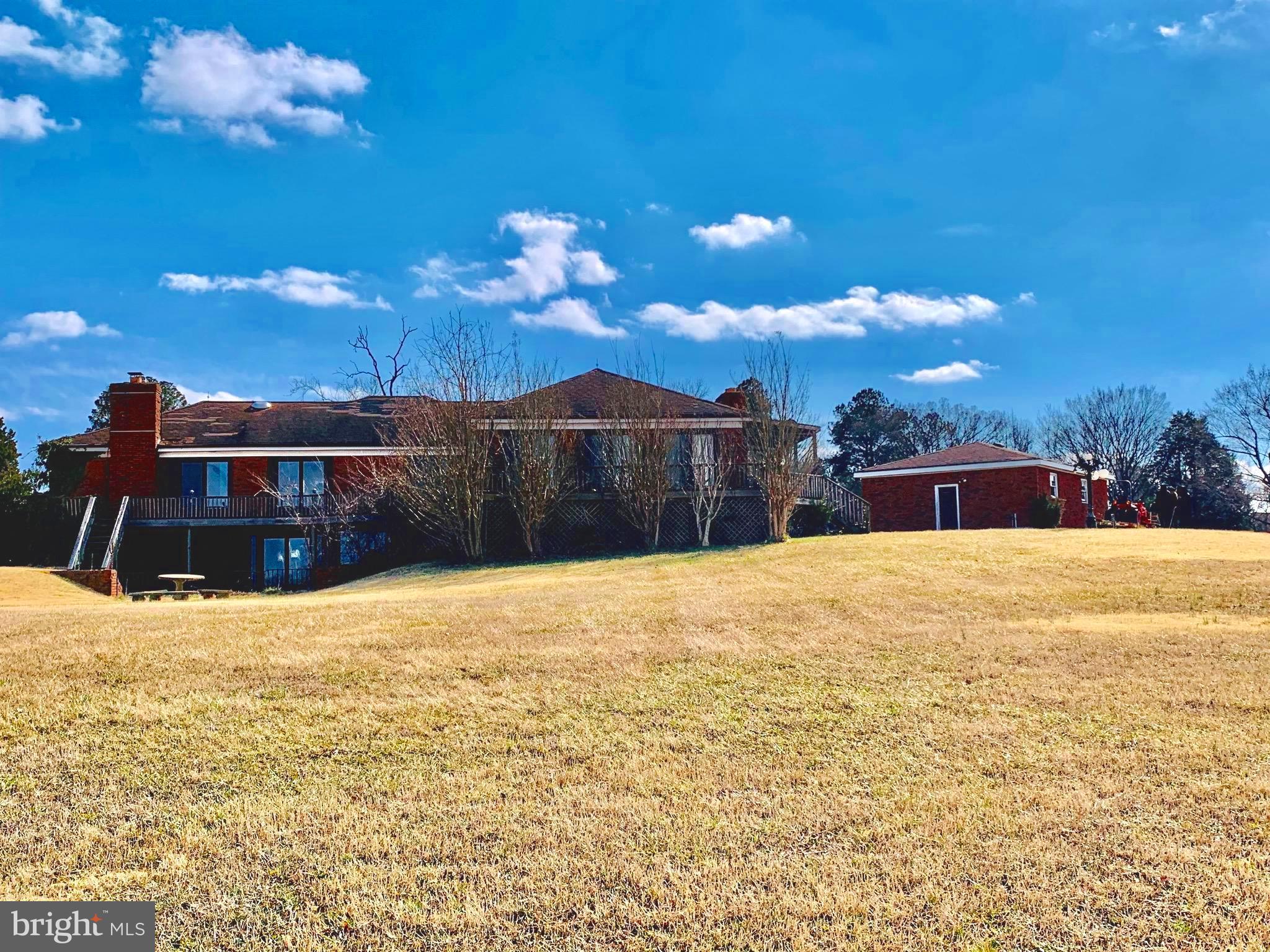 20765 Ridge Road Colonial Beach, VA 22443 - Photo 3 of 36 6 Bedroom 3 full 2 half bath waterfront property!